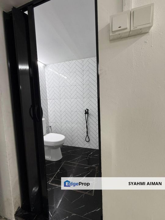 Taman Greenwood, Gombak Selangor, Single Storey Terrace House For Rent, Partially Furnished, Selangor, Gombak