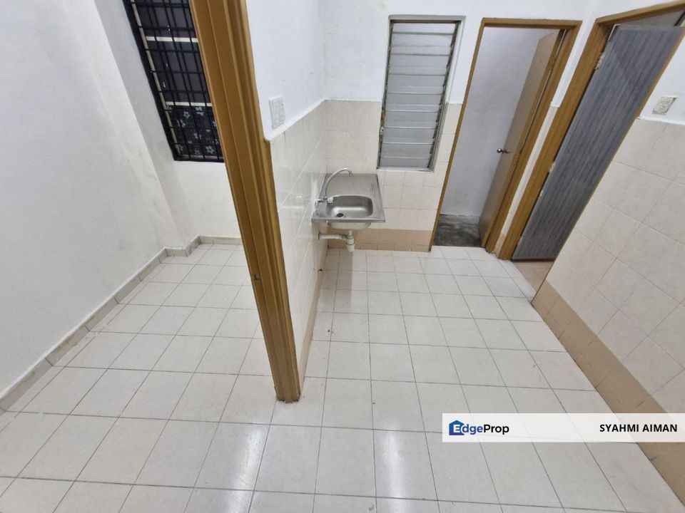 Jalan Amaniah Mulia 3, Batu Caves Selangor, Lower Floor Shop Apartment For Rent, Selangor, Batu Caves 
