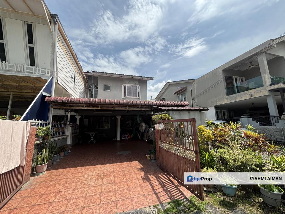 Taman Tun Teja, Rawang Selangor, Endlot 2-Storey Terrace House For Sale, Partially Furnished, Selangor, Rawang