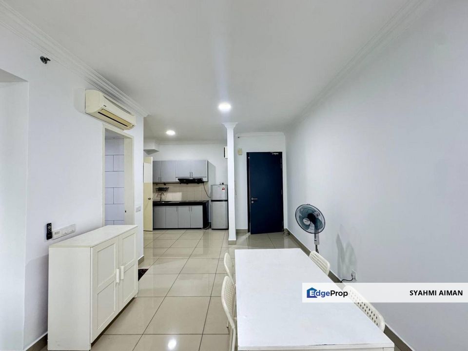 Serdang Selangor, Floor 12 Univ360 Place For Rent, Partially Furnished, Selangor, Serdang
