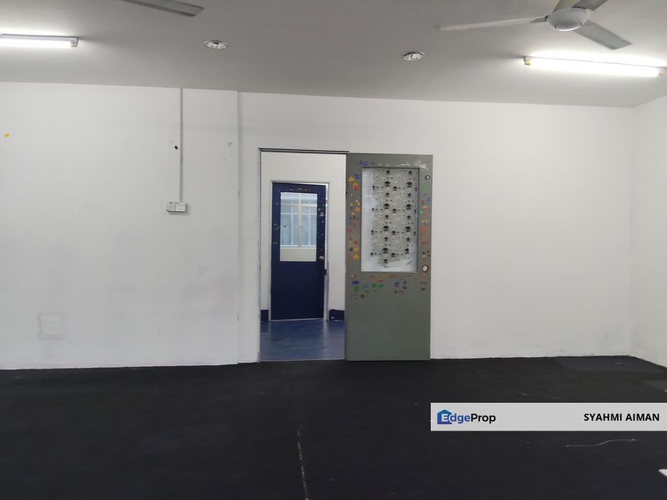 Kajang Selangor, Office Lot at Reko Sentral For Rent, Selangor, Kajang