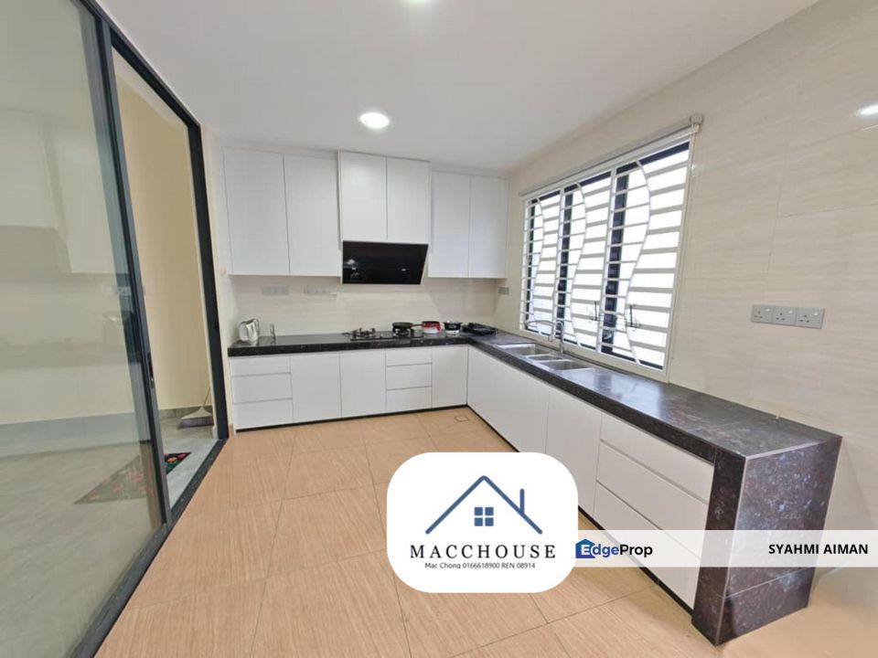 Kajang East, Semenyih Selangor, 2-Storey Superlink house For Rent, Renovated & Furnished, Selangor, Semenyih
