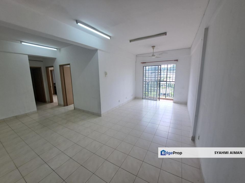 Gombak Selangor, Block A Mid Floor Pangsapuri Saujana Gombak For Sale, Selangor, Batu Caves 
