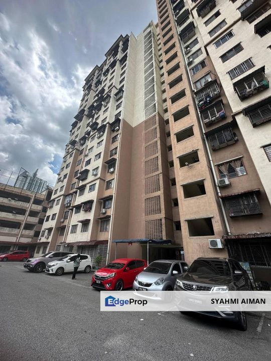 Ampang Selangor, Block A Floor 13 Apartment Berembang Indah For Sale, Selangor, Ampang