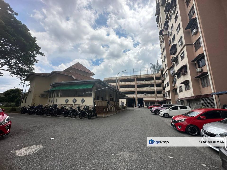 Ampang Selangor, Block A Floor 13 Apartment Berembang Indah For Sale, Selangor, Ampang