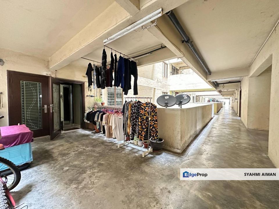 Ampang Selangor, Block A Floor 13 Apartment Berembang Indah For Sale, Selangor, Ampang