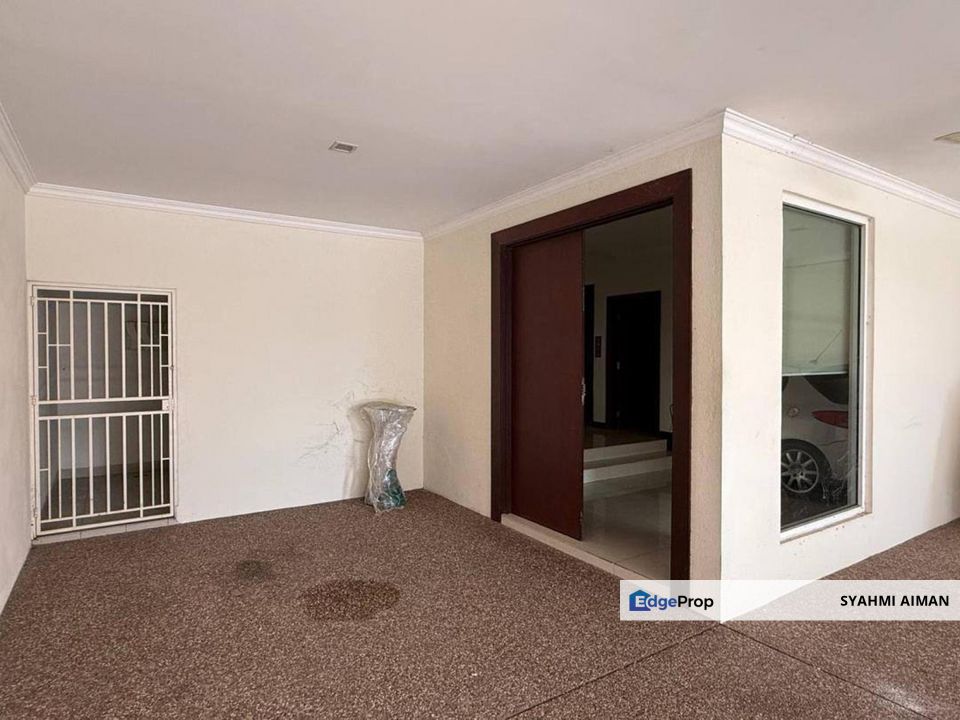 Ampang Selangor, 3.5-Storey Semid-D House at Beverly Heights For Sale, Partially Furnished, Selangor, Ampang