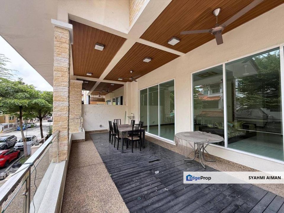 Ampang Selangor, 3.5-Storey Semid-D House at Beverly Heights For Sale, Partially Furnished, Selangor, Ampang