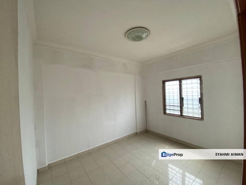 Cheras Selangor, Floor 5 Flat Taman Bukit Segar A2 For Sale, Renovated with Furnished, Selangor, Cheras