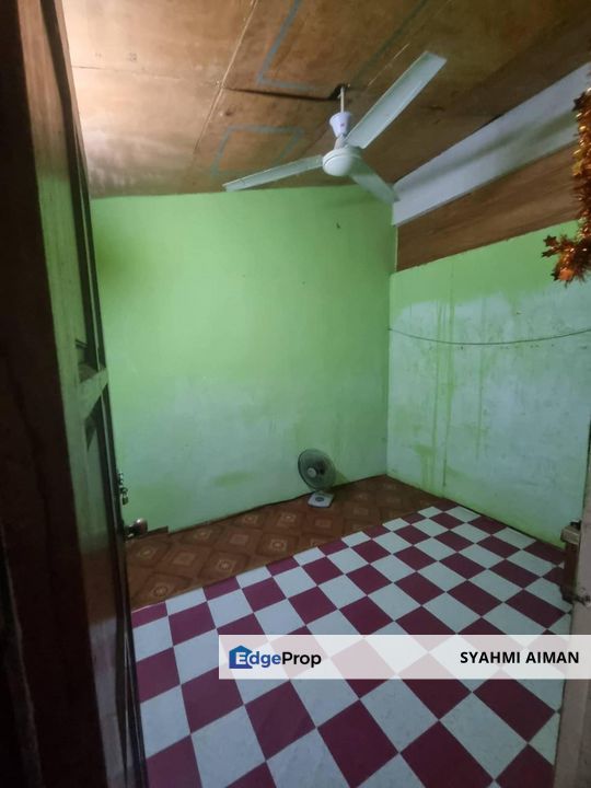 Ampang Selangor, 2-Storey Terrace House at Taman Sri Raya For Sale, Selangor, Ampang