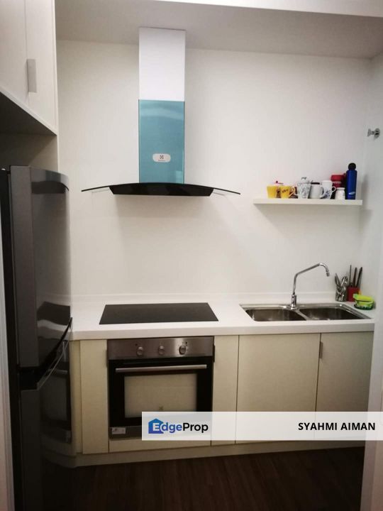 Seri Kembangan Selangor, Silk Sky Residence For Sale, Partially Furnished, Selangor, Balakong