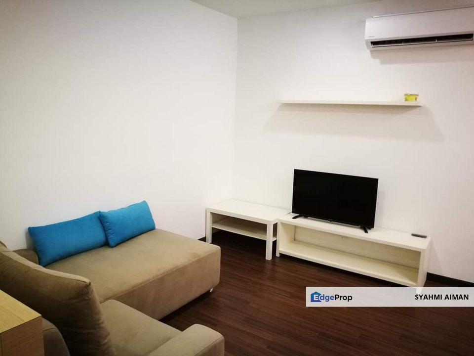 Seri Kembangan Selangor, Silk Sky Residence For Sale, Partially Furnished, Selangor, Balakong