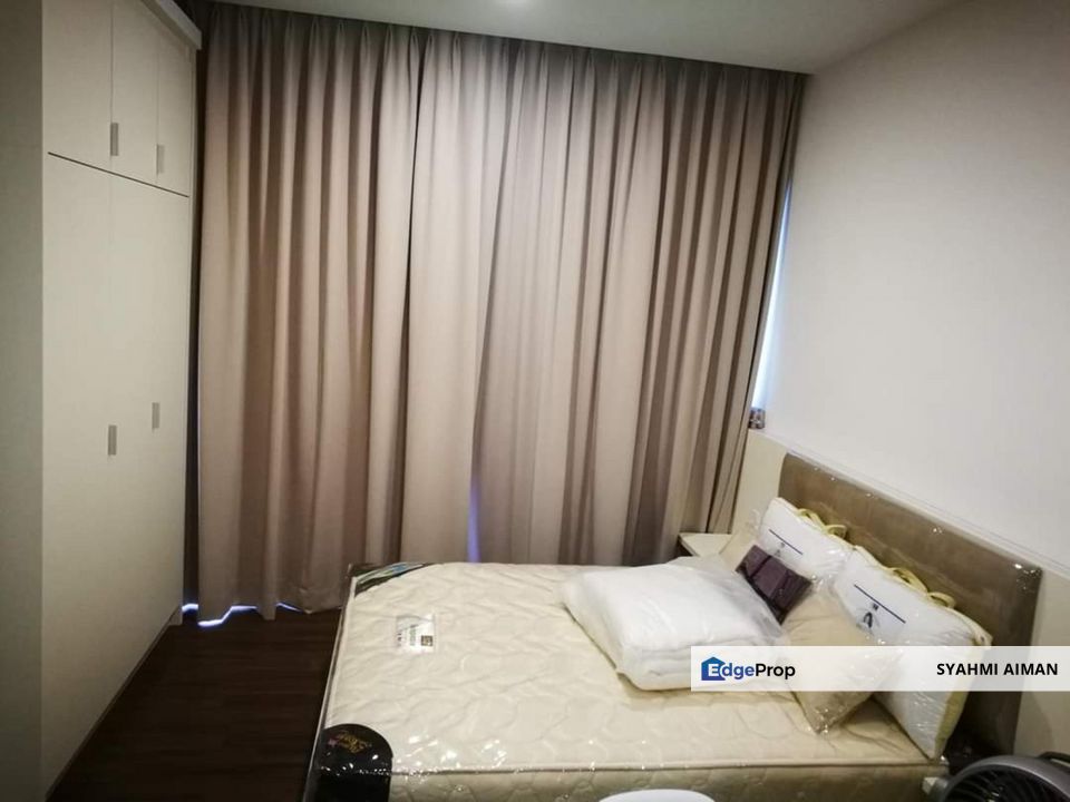 Seri Kembangan Selangor, Silk Sky Residence For Sale, Partially Furnished, Selangor, Balakong
