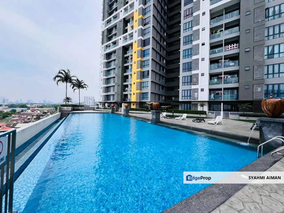 Seri Kembangan Selangor, Silk Sky Residence For Sale, Partially Furnished, Selangor, Balakong