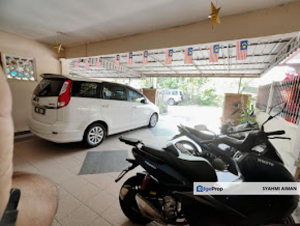 Semenyih Selangor, 2-Storey Terrace House at Taman Pelangi for Sale, Selangor, Semenyih