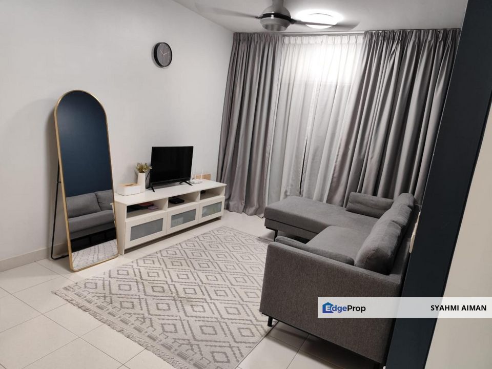 Semenyih Selangor, Lower Floor D'Camelia Apartment for Sale, Partially Furnished, Selangor, Semenyih