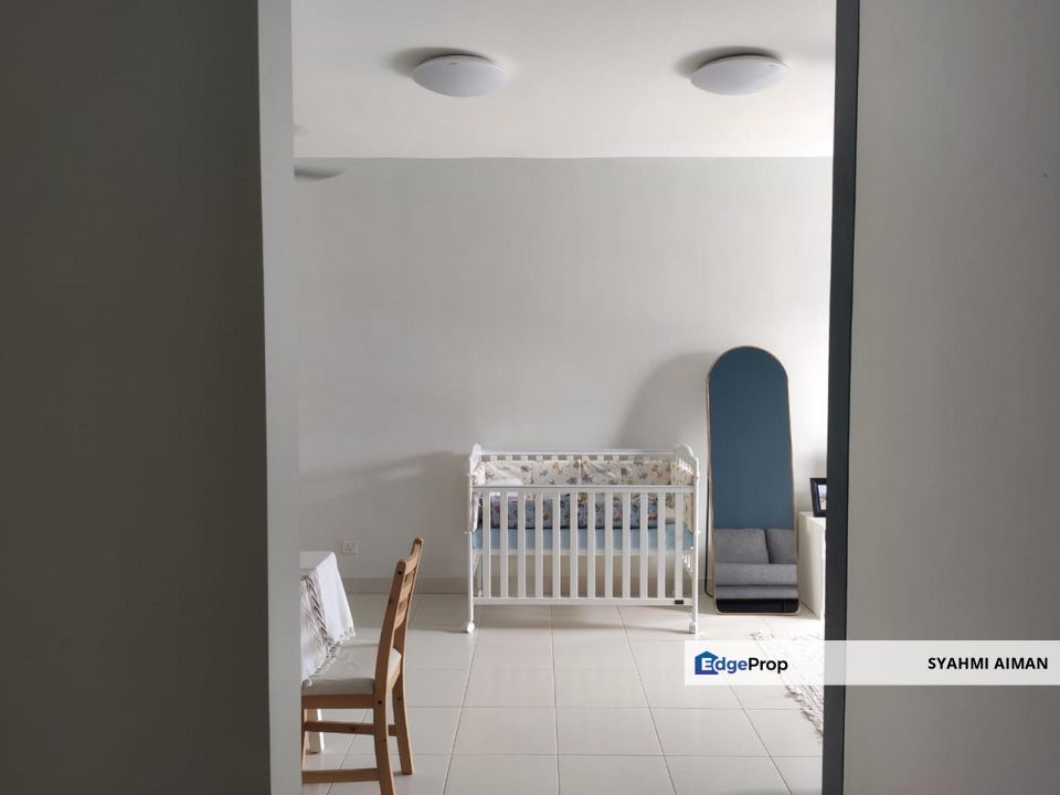 Semenyih Selangor, Lower Floor D'Camelia Apartment for Sale, Partially Furnished, Selangor, Semenyih