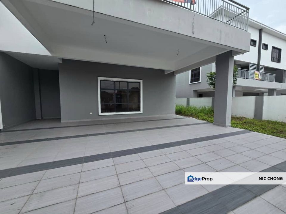 Taman Senai Utama Double Storey Semi-D For Sale, Johor, Kulai
