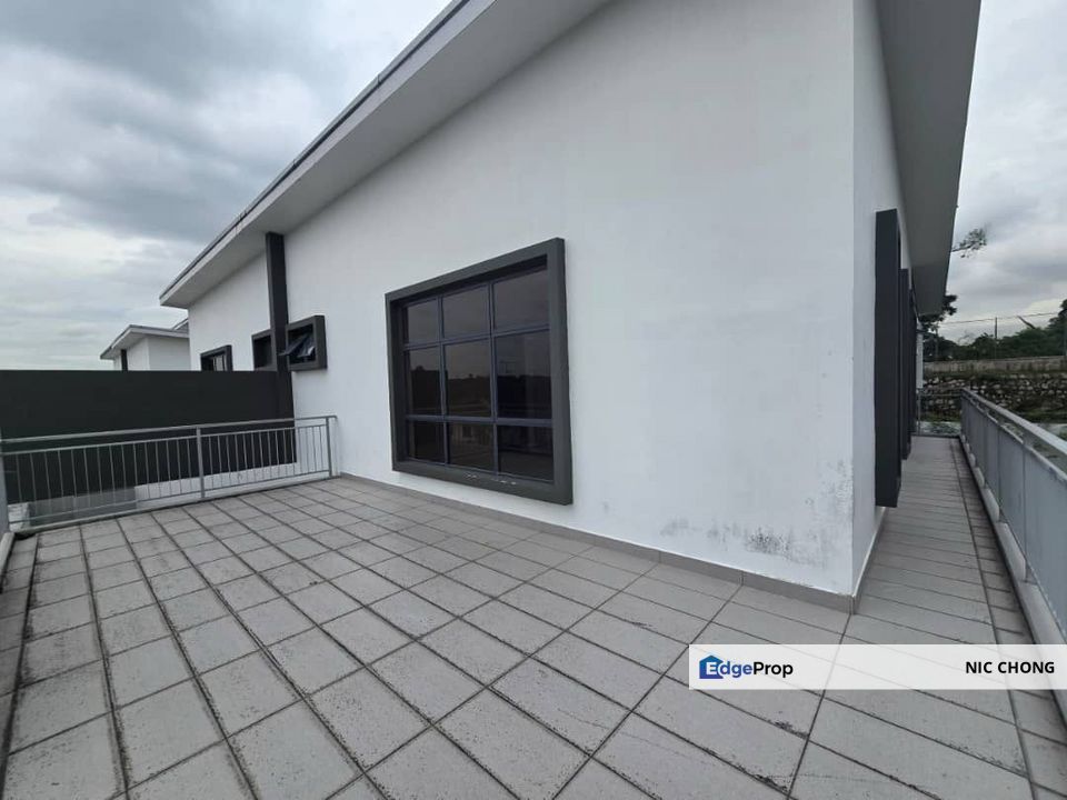 Taman Senai Utama Double Storey Semi-D For Sale, Johor, Kulai