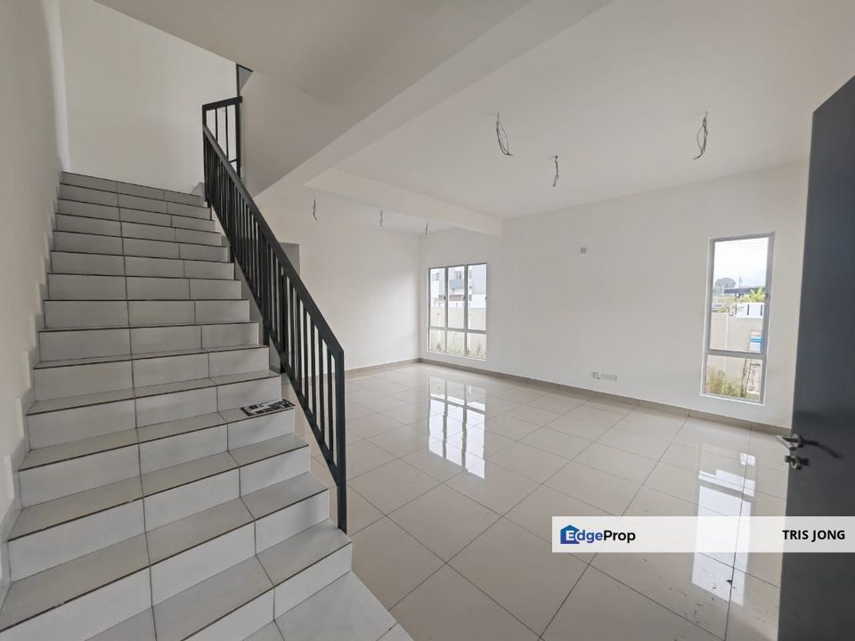 Sari Alamanda Jalan 4 SA 11 2 Storey For Sale, Selangor, Rawang