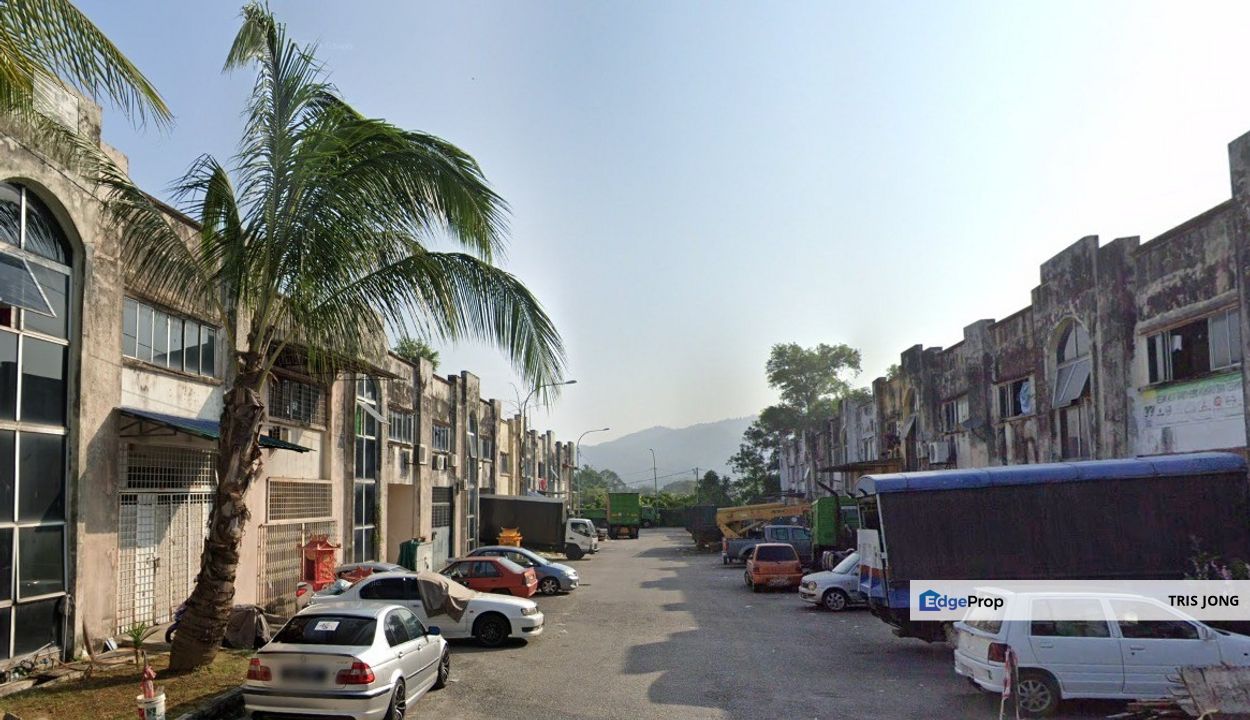 Taman Perindustrian Greatyear Capital  PKNS batu 17 , Selangor, Gombak