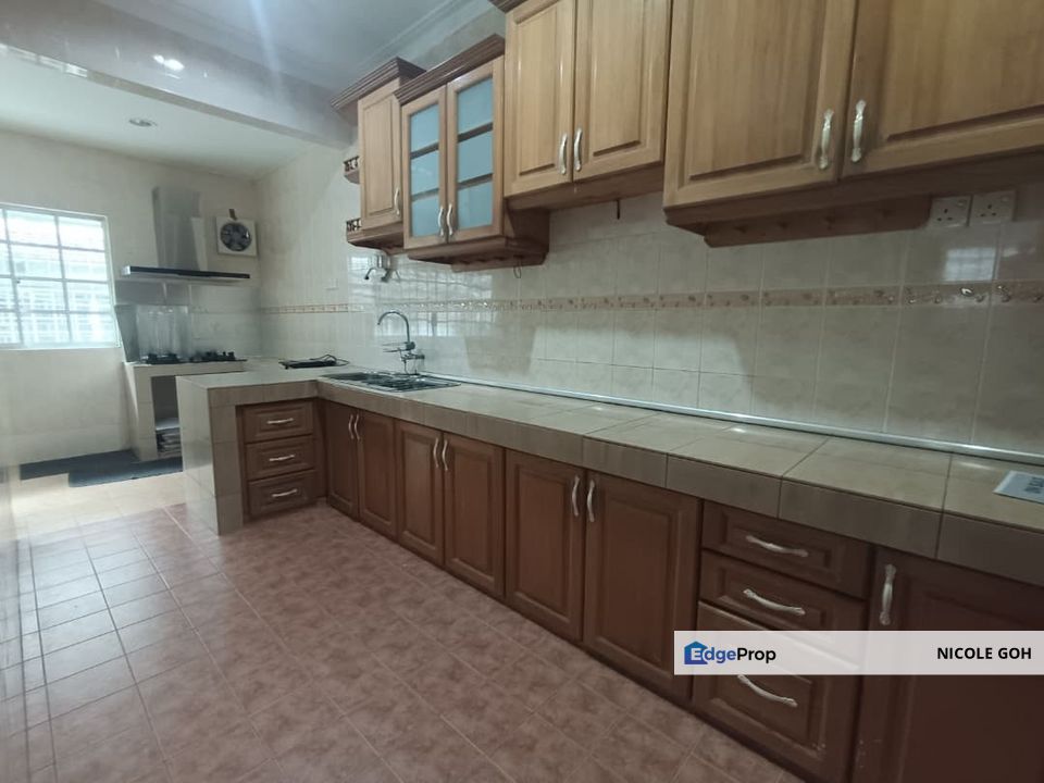 Ampang Taman Bukit Teratai Town House Upper Unit, Selangor, Ampang