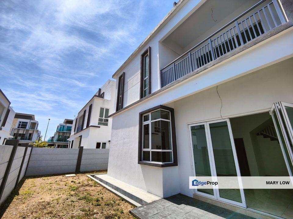 Melaka Klebang Utama  2.5 Storey Semi-D House For Sale Great Price Below Bank Value, Melaka, Klebang