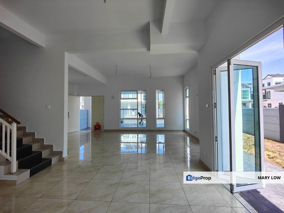 Melaka Klebang Utama  2.5 Storey Semi-D House For Sale Great Price Below Bank Value, Melaka, Klebang