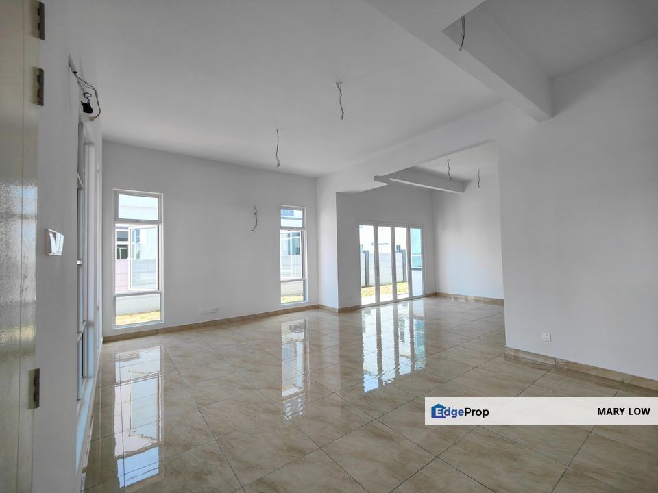 Melaka Klebang Utama  2.5 Storey Semi-D House For Sale Great Price Below Bank Value, Melaka, Klebang