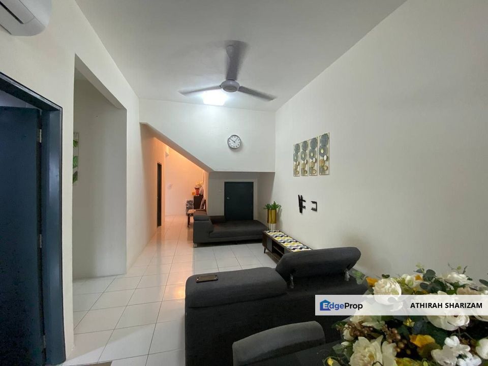 LOWER UNIT TownHouse Kita Bayu Cybersouth, Selangor, Dengkil