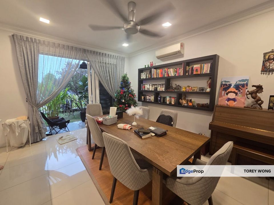 [FULLY RENOVATED] 3 Storey Tamansari, Rawang for Sale, Selangor, Rawang