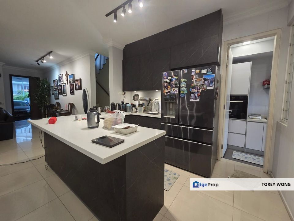 [FULLY RENOVATED] 3 Storey Tamansari, Rawang for Sale, Selangor, Rawang