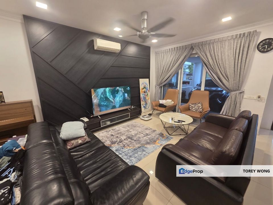 [FULLY RENOVATED] 3 Storey Tamansari, Rawang for Sale, Selangor, Rawang