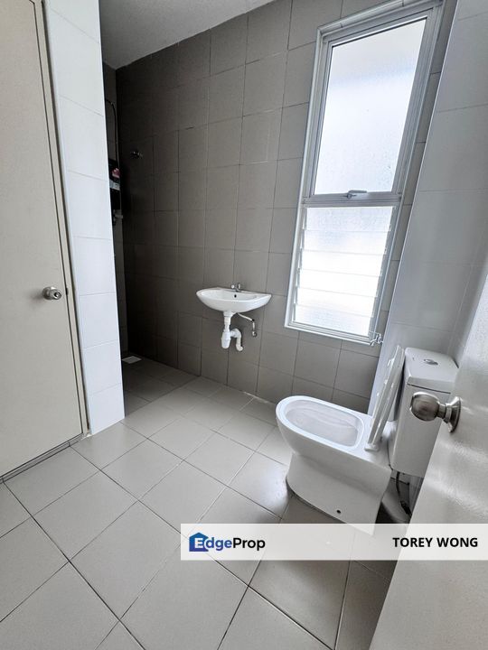 Good Location Double Storey Seksyen U10 Shah Alam for Rent, Selangor, Shah Alam