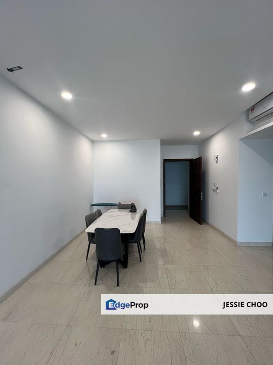 Well Maintained Unit, Immediate Move In!, Johor, Permas Jaya/Senibong