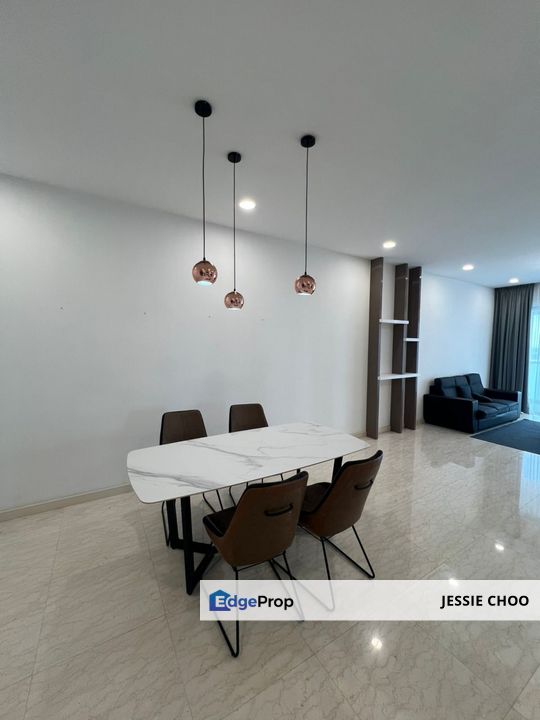 Sea View + Convenience? This Unit Has Both, Johor, Permas Jaya/Senibong