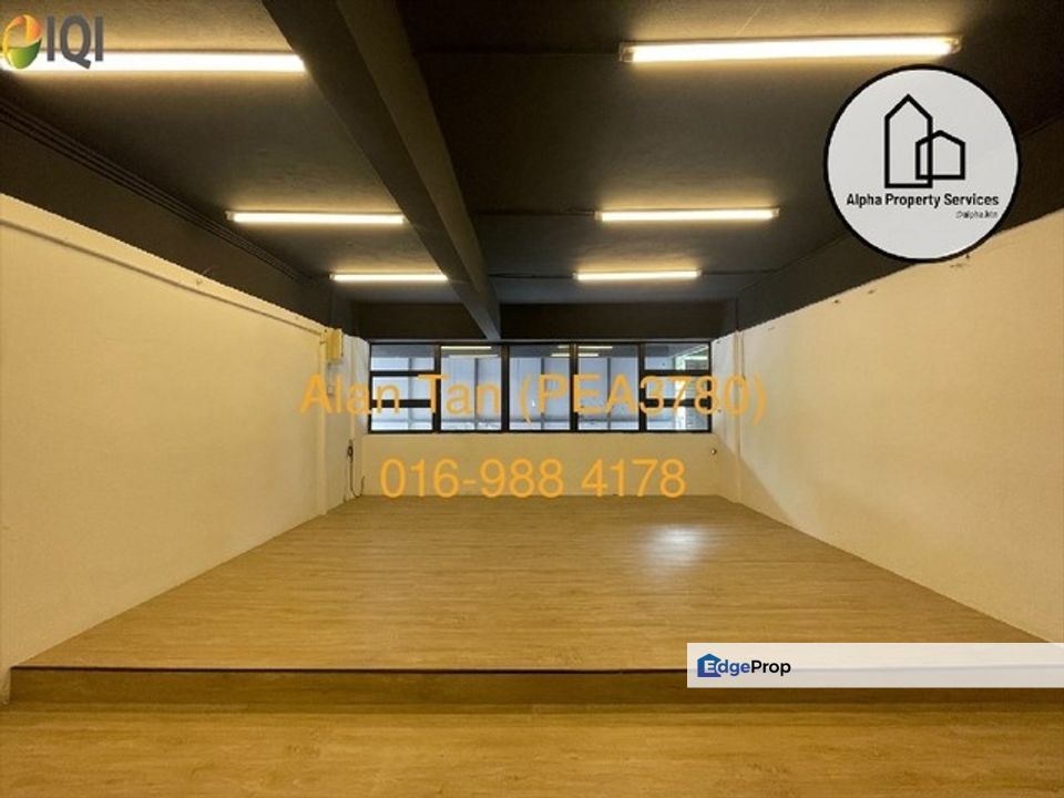 Jalan Tun Ismail, Kuantan (near Maybank/ Watson/ Hong Leong Bank), Pahang, Kuantan