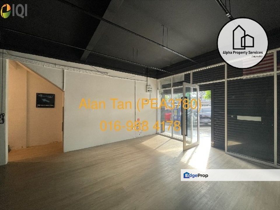 Jalan Tun Ismail, Kuantan (near Maybank/ Watson/ Hong Leong Bank), Pahang, Kuantan