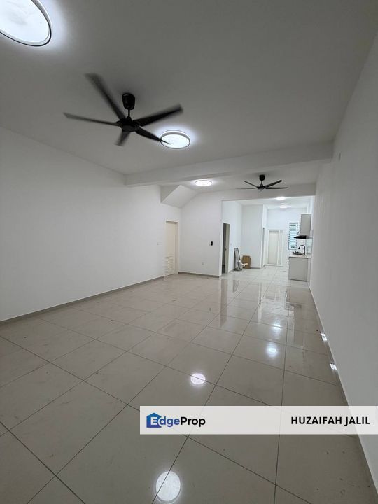 TIARA SENDAYAN IN BETWEEN KLIA SEREMBAN, Negeri Sembilan, Seremban