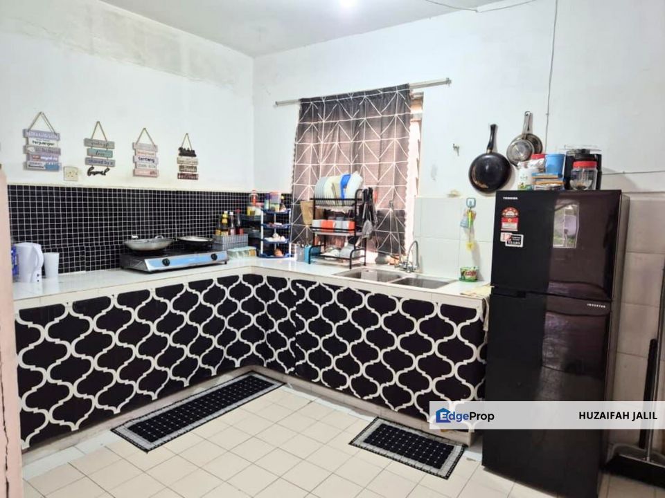 CORNER UNIT  SP 3SHOP APARTMENT , SAUJANA PUCHONG , Selangor, Puchong South