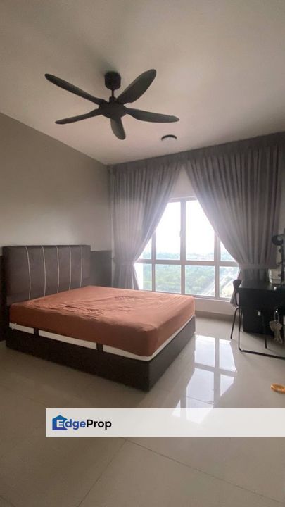 ROOM FOR FEMALE ONLY ACACIA RESIDENCES @ Sepang , Selangor, Sepang