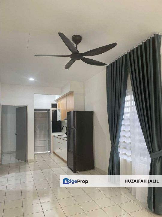 SERENIA AMALIA 1 END LOT (PARTIAL FURNISHED), Selangor, Sepang