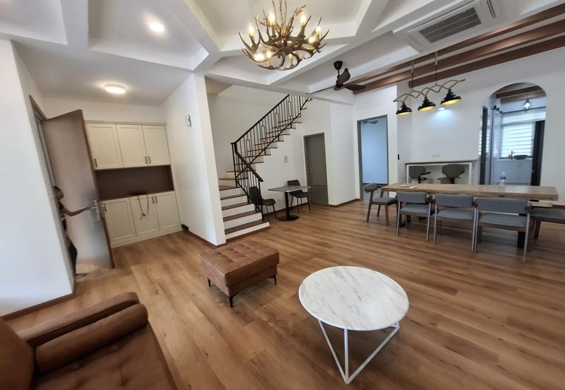 Maple Residence