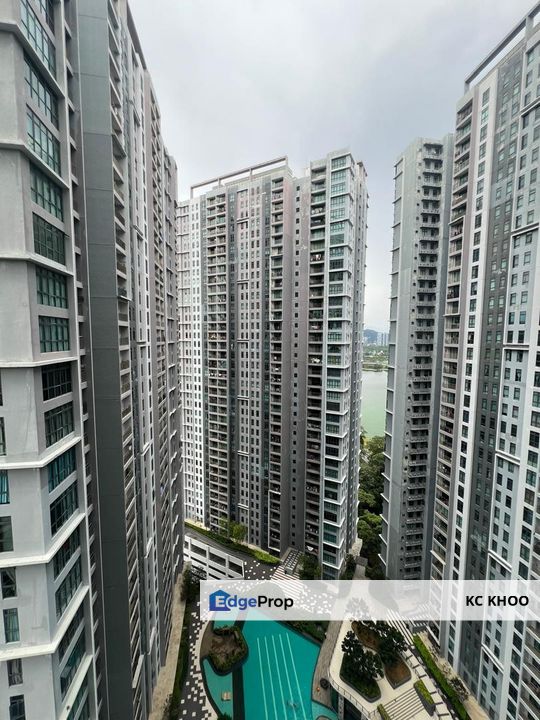 The henge, Kuala Lumpur, Kepong