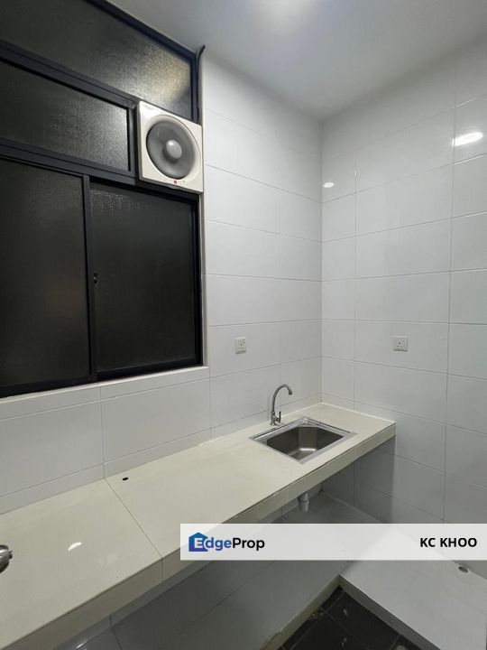 The henge, Kuala Lumpur, Kepong