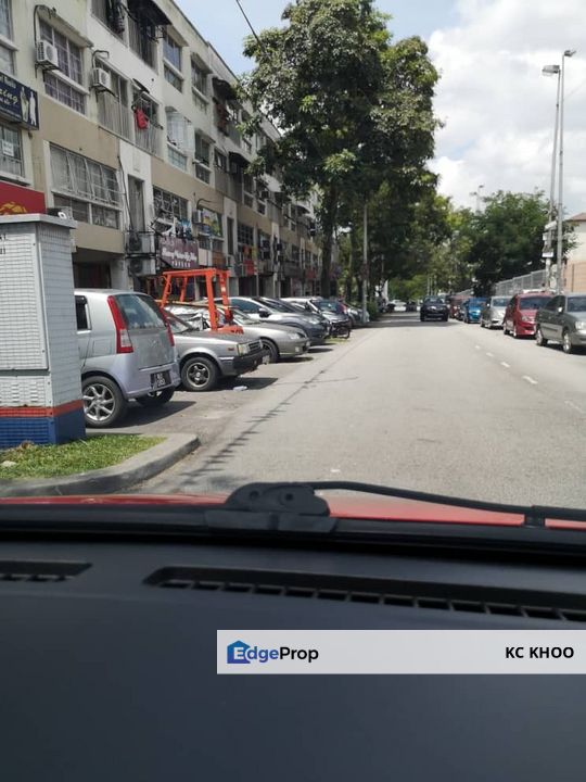 Harmoni Apartment Damansara Damai Saujana Damansara pju, Selangor, Damansara Damai