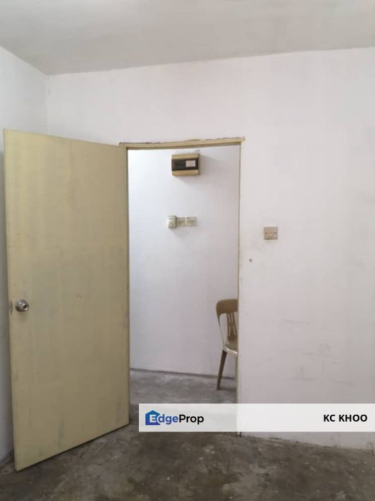 Harmoni Apartment Damansara Damai Saujana Damansara pju, Selangor, Damansara Damai