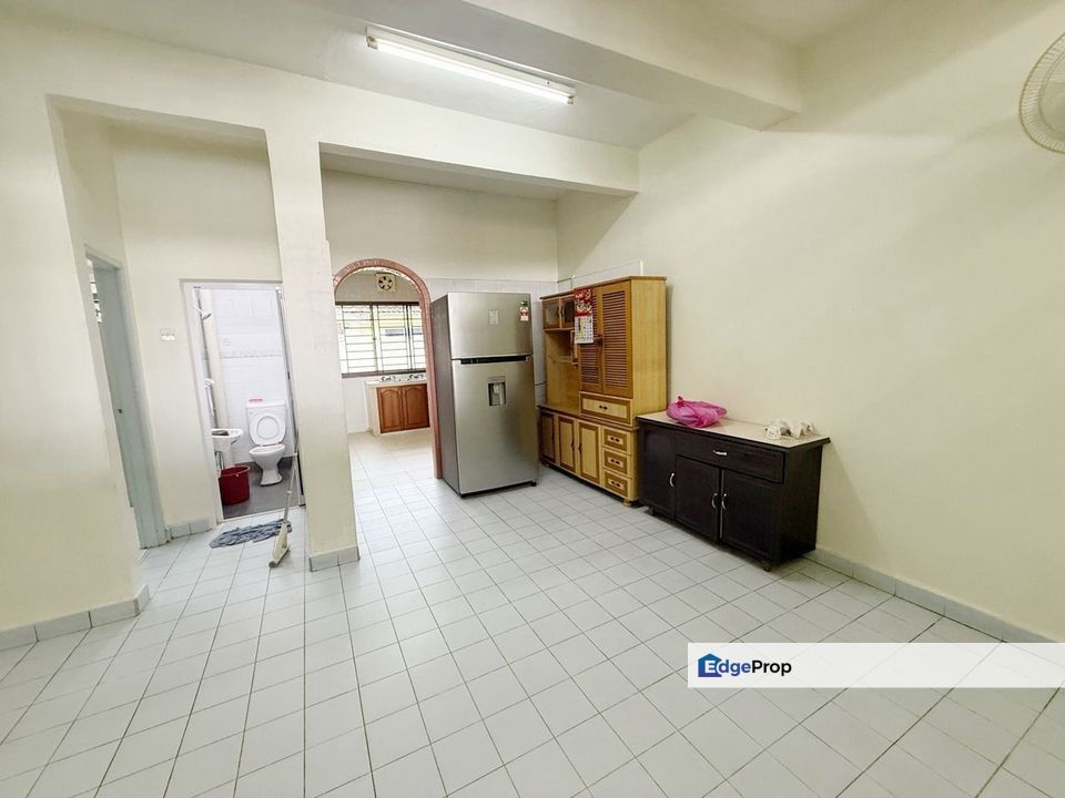 Taman Bukit Jaya 1.5 Storey House For Sale, Johor, Ulu Tiram