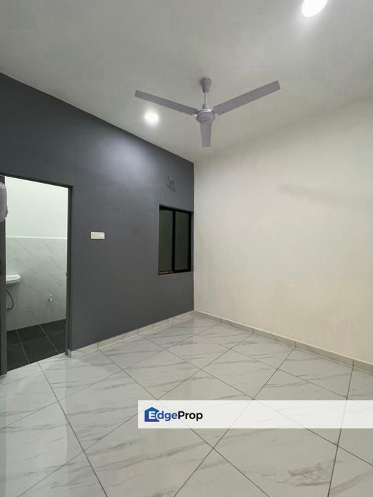 Taman Universiti House For Sale, Johor, Skudai