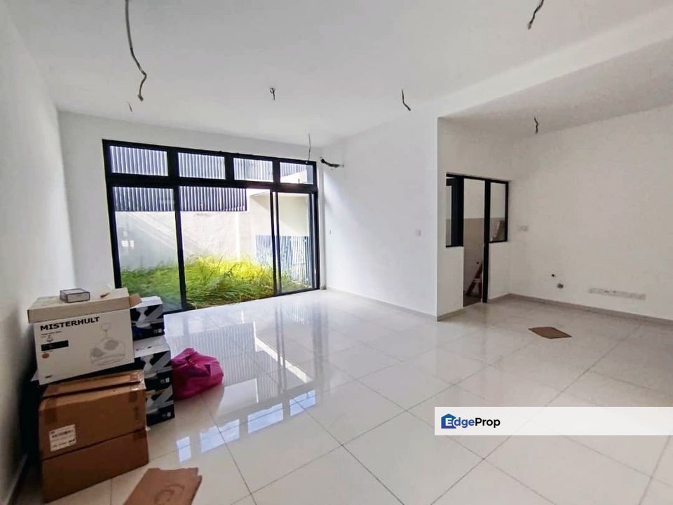 Double Storey Cluster House For Sale, Johor, Nusajaya